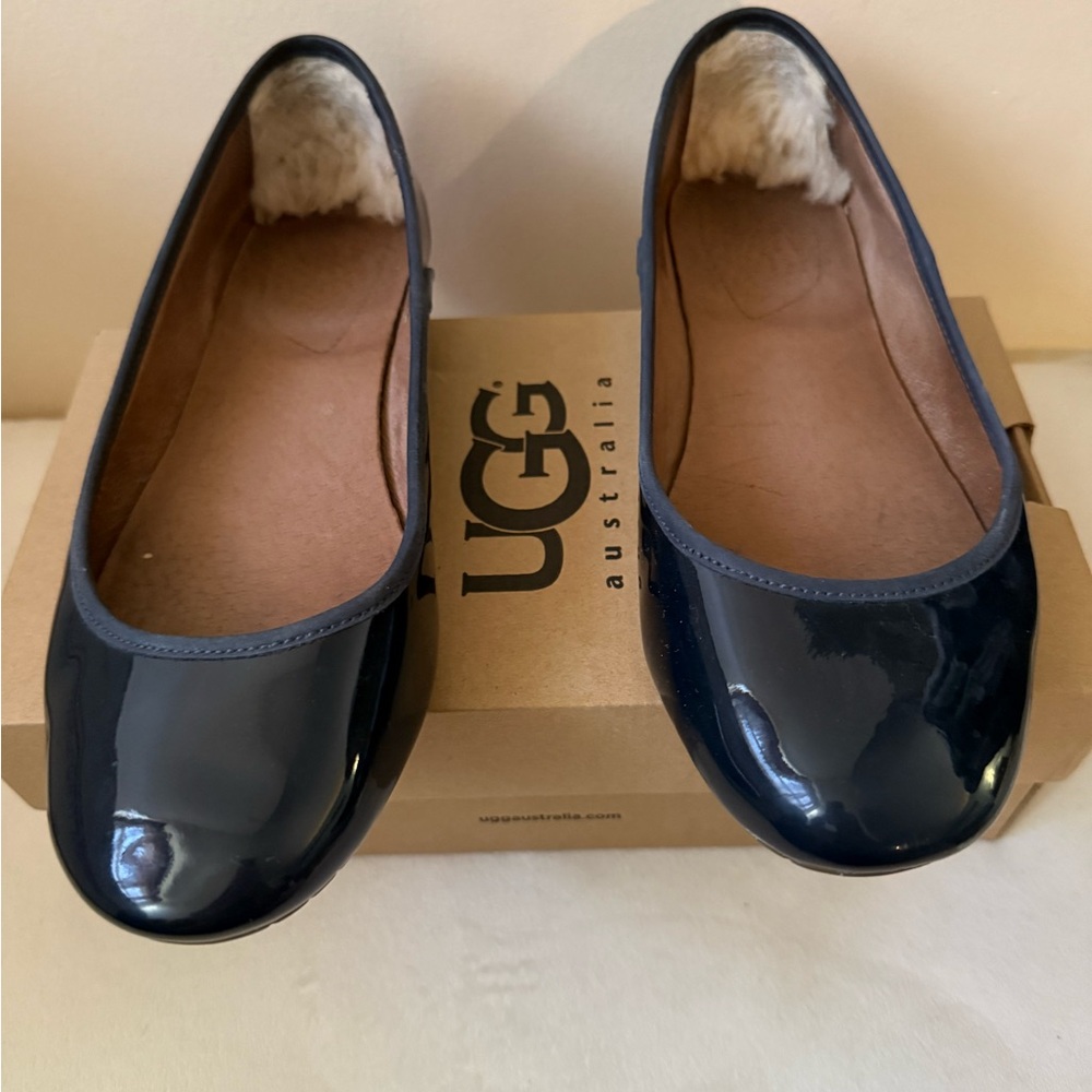 UGG Women's Glossy Navy Flats
